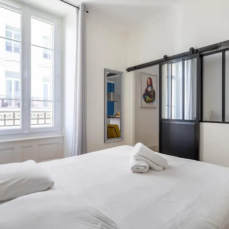 Apartment Le Louvre - Proche Thermes Chic & Douillet Royat